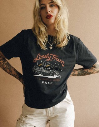 Lonely Town T-Shirt - Heavy Washed Black